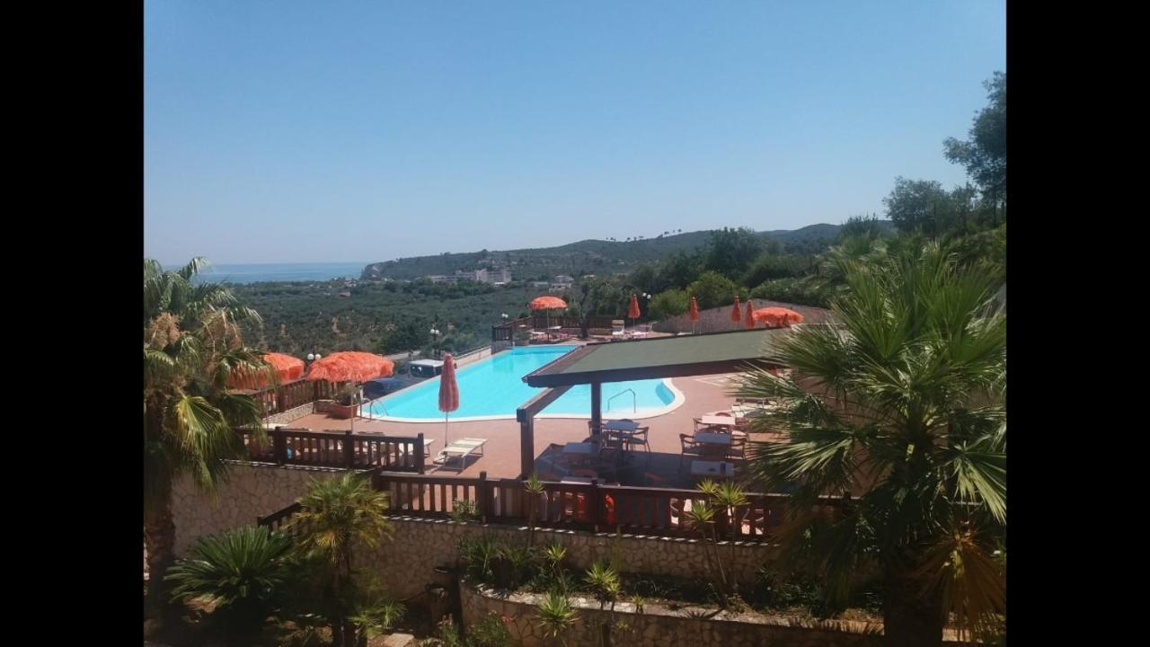 Villa Dei Pini Vieste Buitenkant foto
